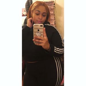 Meet your Posher, Kiana